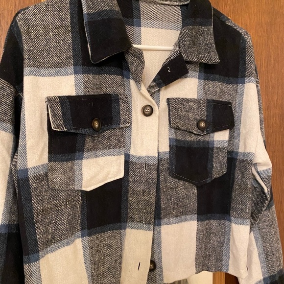 Light Jacket NWT. SIZE LARGE - Picture 2 of 3